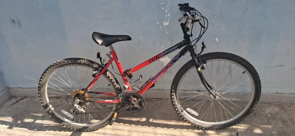 Tirane, ofroj biciklete 26 e kuqe 120 €