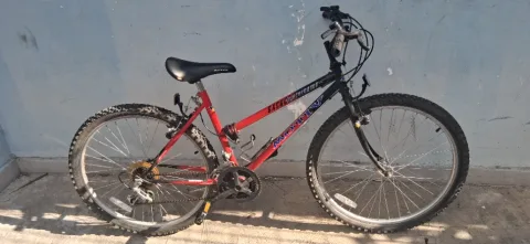 Tirane, ofroj biciklete 26 e kuqe 120 €