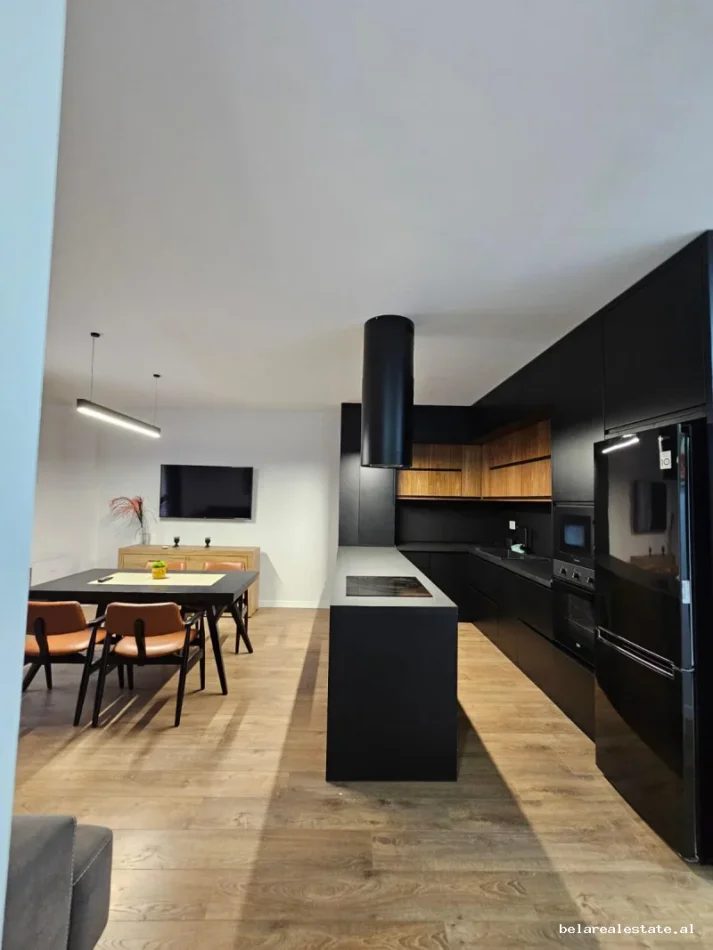 Tirane, shitet apartament 2+1+Ballkon Kati 1, 108 m² 206.002 € (TEG)