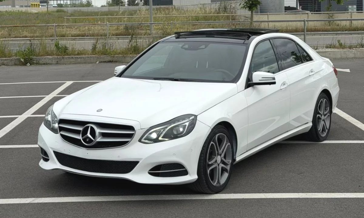 Mercedes-Benz E 220d 2016 duke filluar nga 55 euro dita per rezervime mbi 7 dite
