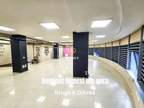 Tirane, jepet me qera ambjent biznesi Kati 5, 300 m² 2.600 € (Rruga e Dibres)