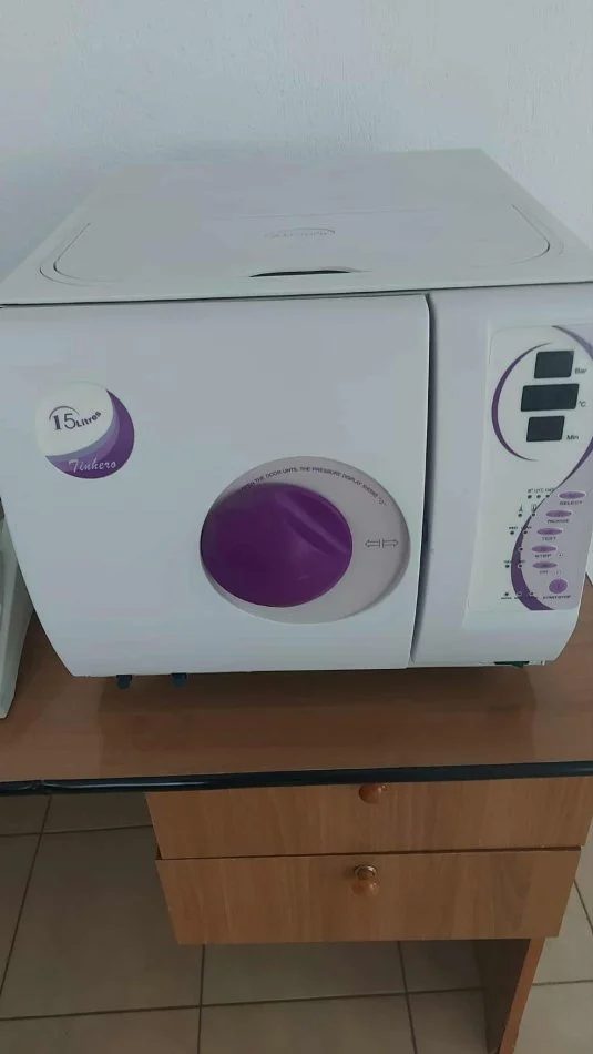 Tirane, shitet pajisje sterilizuese Autoklave