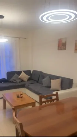 Tirane, jepet me qera apartament 1+1 Kati 5, 80 m² 650 € (RRUGA E ELBASANIT)
