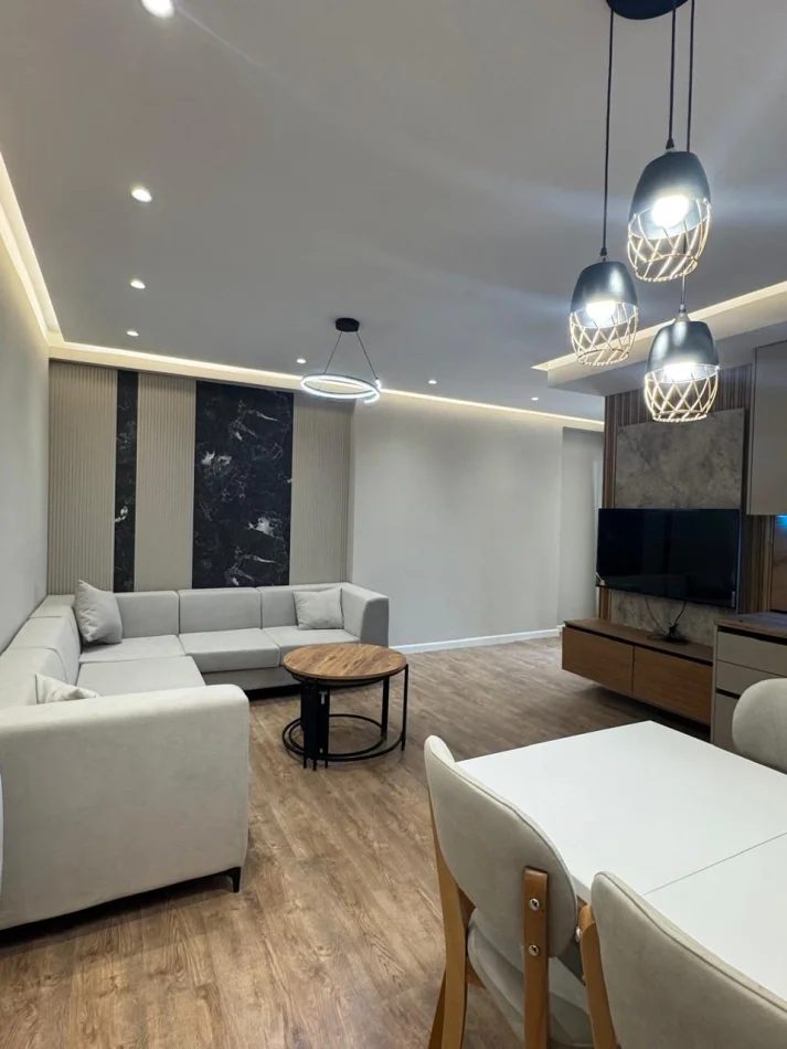 Tirane, shitet apartament 1+1 Kati 3, 84 m² 177.000 € (Laprake)