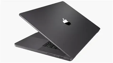 Tirane, Laptop macbook pro , 500 euro