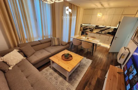 Me Qera: 2+1+2wc & Post Parkimi 📍 21 Dhjetor - Ambasadat - Ndertim V.2022 - Mobilim Ultra Cilesore || 1,000 Euro/Muaj