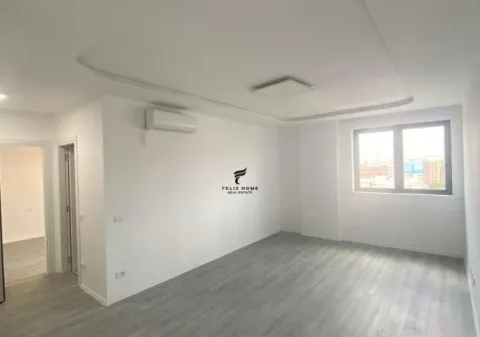 Tirane, jepet me qera zyre Kati 1, 165 m² 3.100 € (KOMUNA E PARISIT)