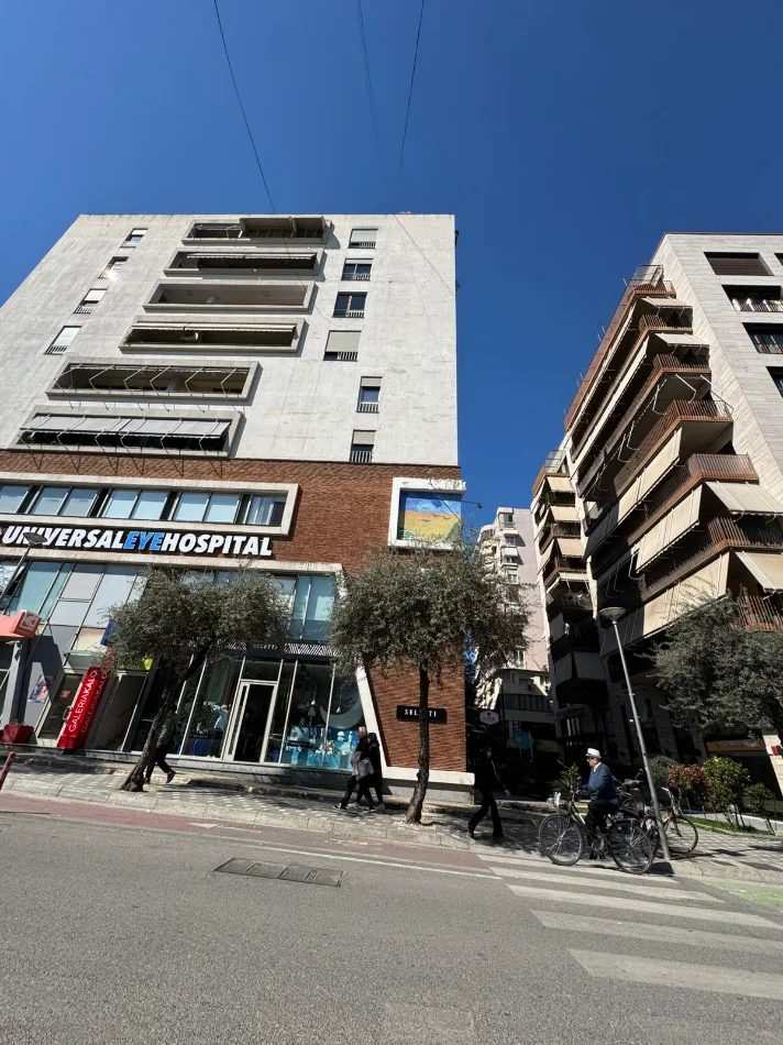 Tirane, shitet dyqan Kati 0, 55 m² 547.000 € (BLLOK)