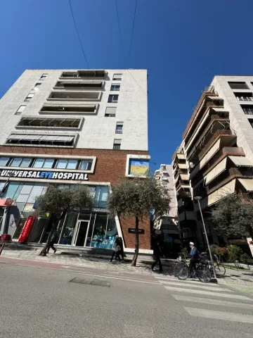 Tirane, shitet dyqan Kati 0, 55 m² 547.000 € (BLLOK)