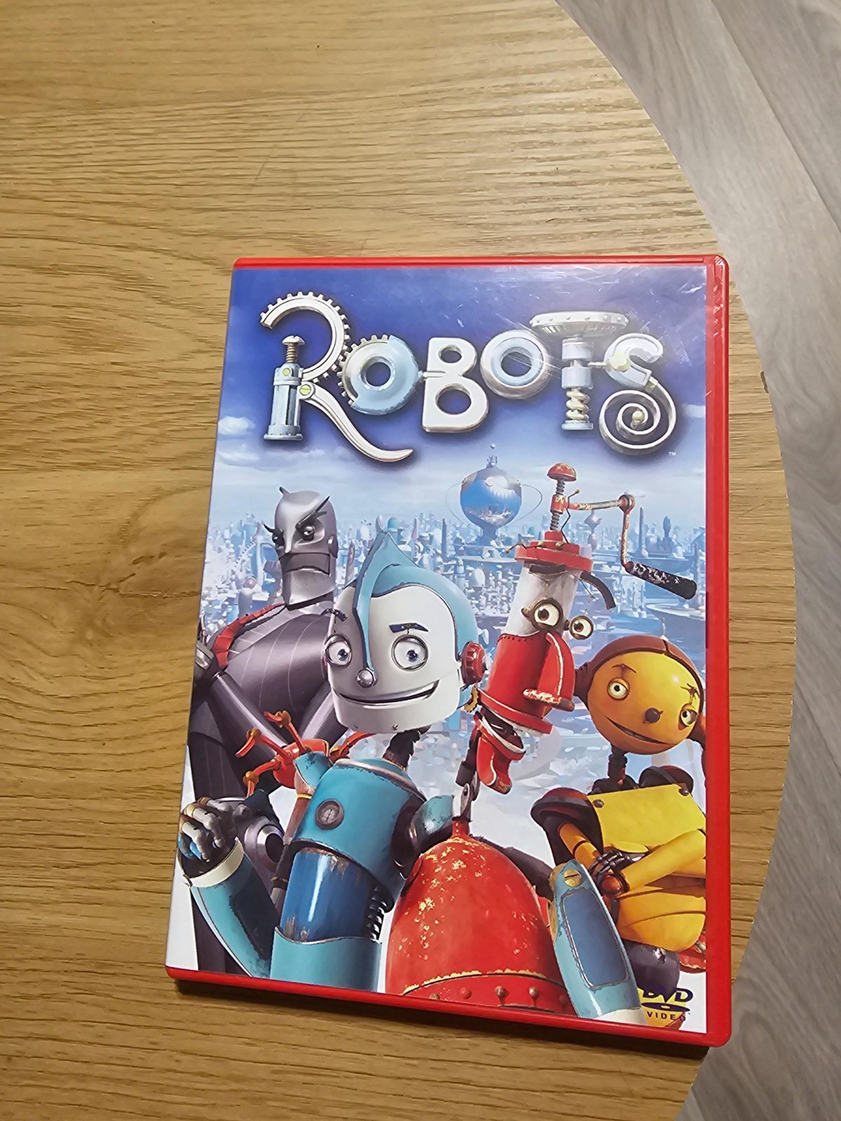 Dvd per femije filmi robots