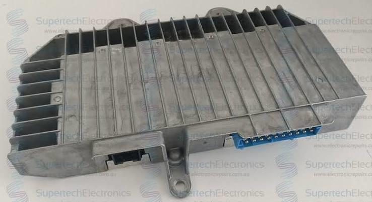 Riparim Amplifikator Porsche