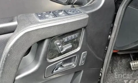 Mercedes G350