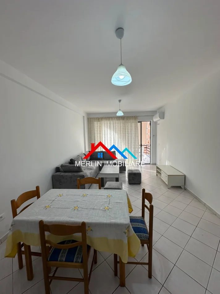 Tirane, jepet me qera apartament 2+1+Ballkon Kati 4, 95 m² 60,000 LEKE (RRUGA DHASKAL TODRI,ASTIR)