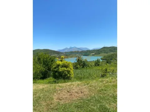 Tirane, shes toke , 3.000 m² 250.000 € (lIQENI KUSIT, KASHAR)