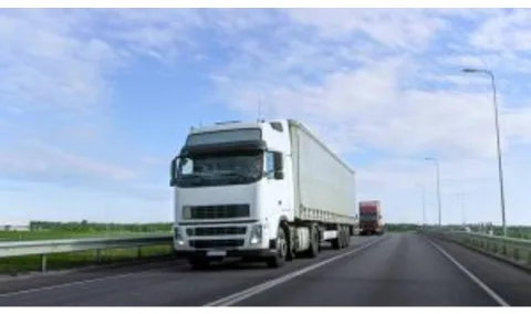 Ofrojme transport mallrash dhe kemi punetor per ngarkim-shkarkim