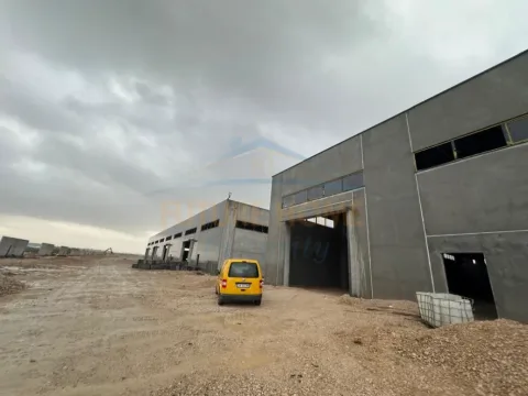 Shitet Kapanon ,Strukture 2 kate, 1.383 m² (Durres)