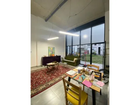 jap me qera zyre Kati 0, 37 m² 315 € (JORDAN MISJA)
