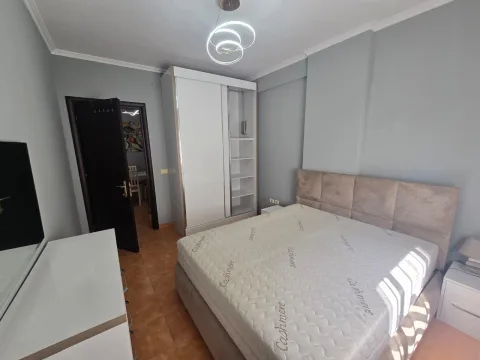 ASTIR APARTAMENT 1+1 PER QERA!