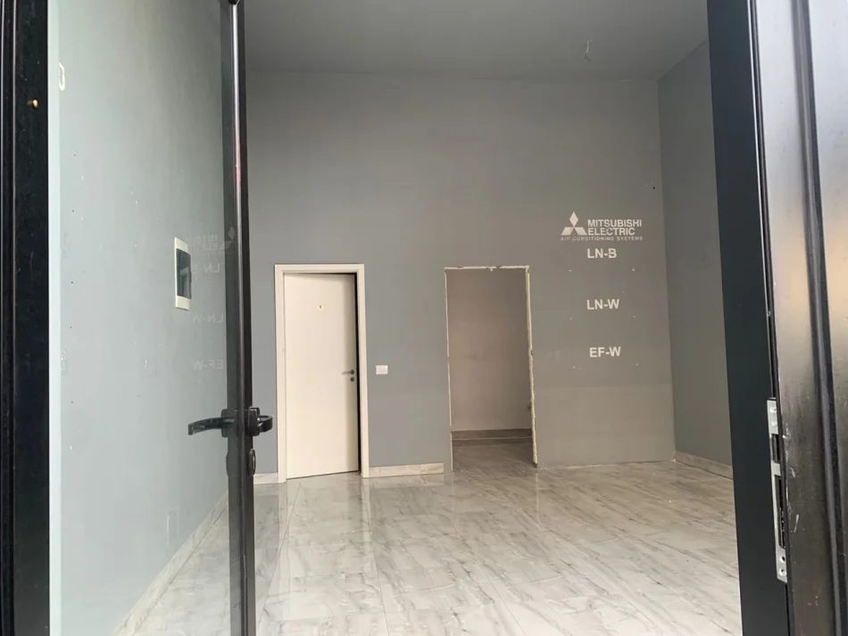 Tirane, jepet me qera ambjent biznesi Kati 1, 47 m² 400 € (Rruga Jordan Misja)