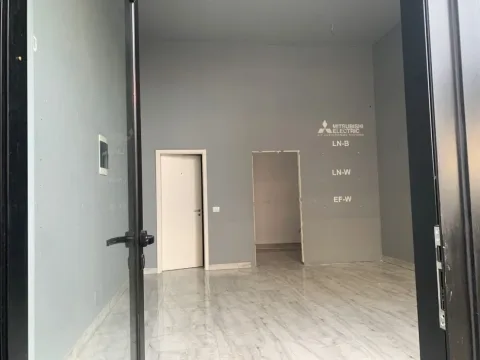 Tirane, jepet me qera ambjent biznesi Kati 1, 47 m² 400 € (Rruga Jordan Misja)