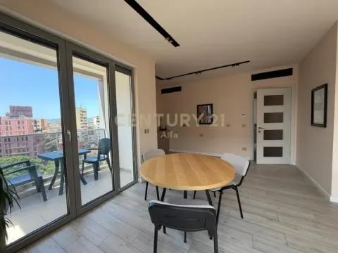 Tirane, jepet me qera zyre Kati 7, 102 m² 1.600 € (Qender)