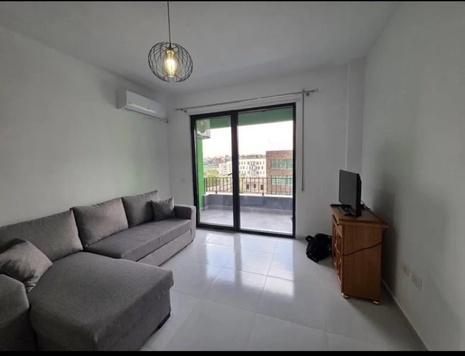 Tirane, shitet apartament 2+1 Kati 4, 99 m² 175.000 € (Rruga 5 Maji)