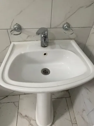 Tirane, shes aksesore Okazion! Lavaman + rubinet = 2500 leke