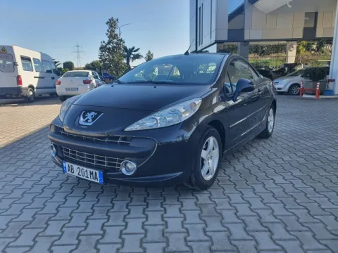 Peugeot 207 CC 1.6 Automat Klima 119.000 km 3700 leke