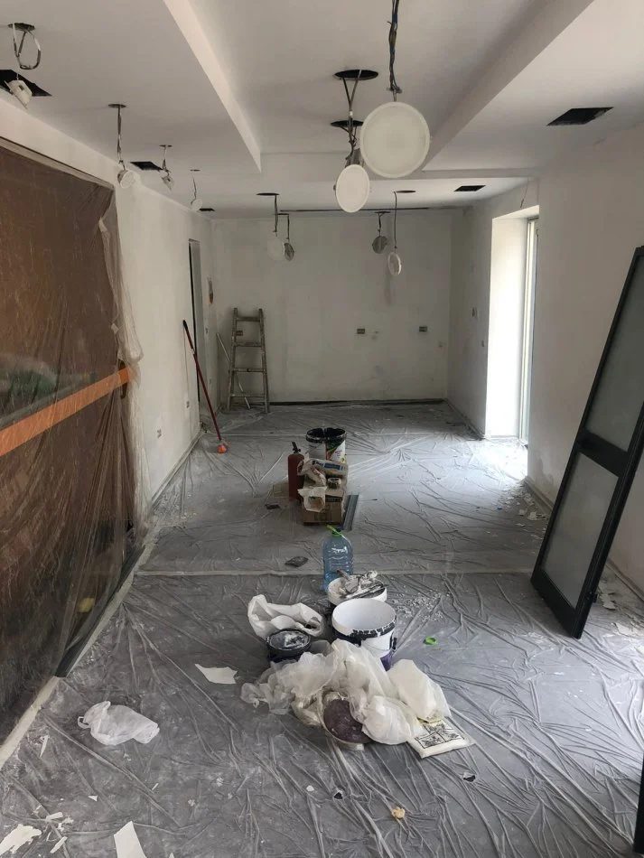 Tirane, jepet me qera ambjent biznesi Kati 0, 40 m² 1.200 € (HARRY FULTZ STACIONI I TRENIT)