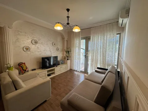 +355698329326 Apartament 1+1 Me Qira në Currila Durrës -