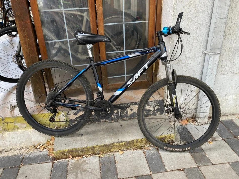Tirane, oferte biciklete 26 blu 100 €