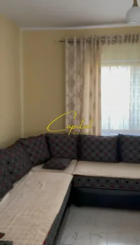 Tirane, jepet me qera apartament 1+1 Kati 1, 90 m² 500 € (LAPRAKE)
