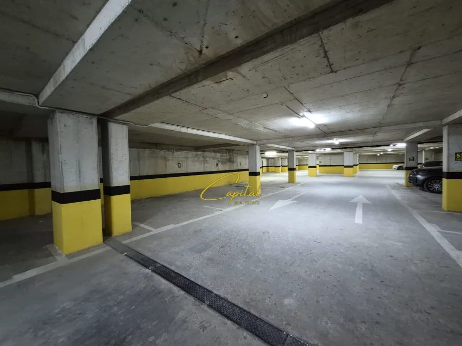 Tirane, shitet ambjent biznesi Kati 0, 20 m² (XHAMLLIKU)