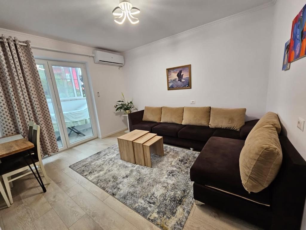 Apartament 1+1 per qira te Rruga e Kavajes !