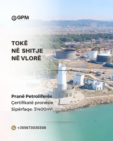 Shitet tokë pranë Petroliferës, e përshtatshme për zhvillim dhe investim afatgjatë.