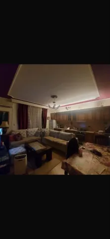 Tirane, jepet me qera apartament 2+1 Kati 1, 85 m² 400 € (Kombinat)