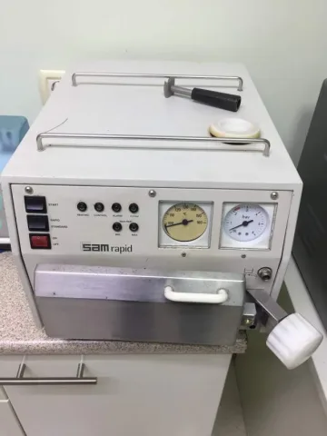 Tirane, shes pajisje sterilizuese Autoclave 200 Euro