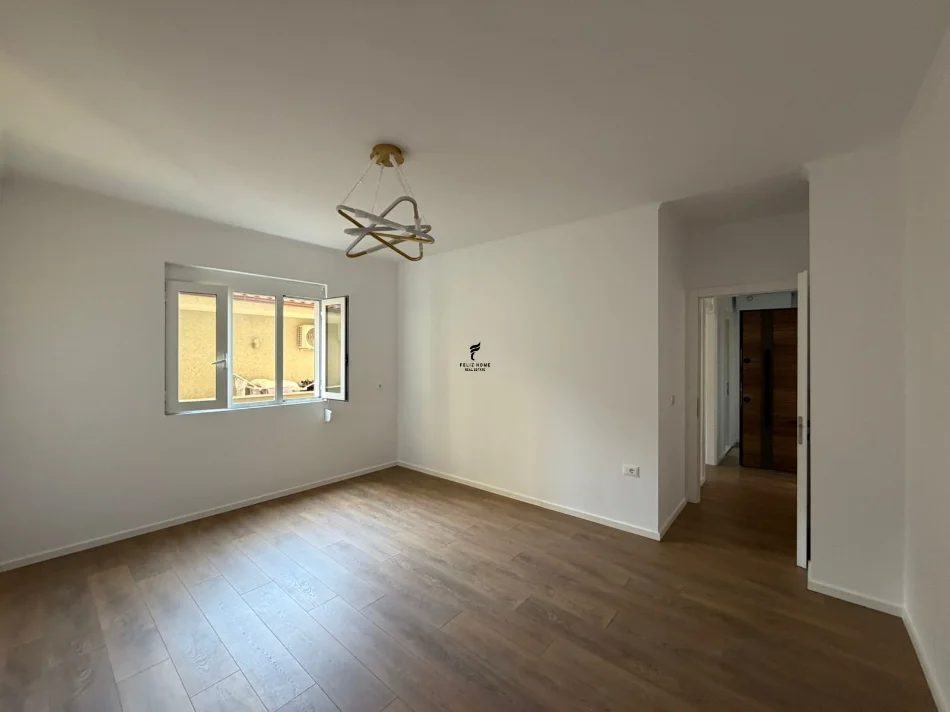 Tirane, shitet apartament 1+1 Kati 3, 47 m² 108.000 € (LAPRAKE)
