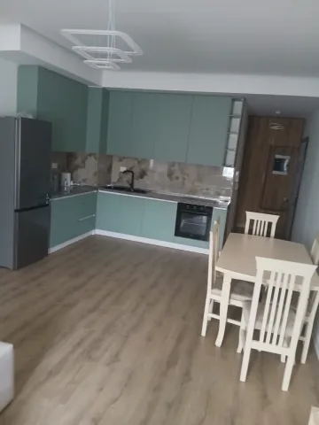Tirane, jepet me qera apartament 2+1 Kati 1, 90 m² 600 € (Sauk)