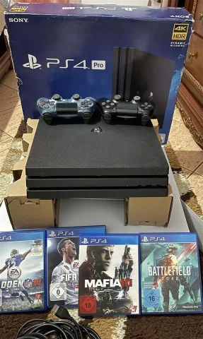 PS4 PRO I RI NE KUTI SUPER GJENDJE
