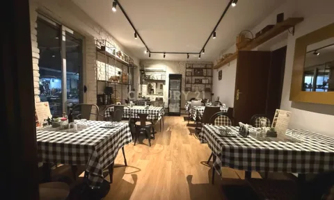 Shitet biznes Bar Restorant prane 21 Dhjetorit! 14,000 Euro
