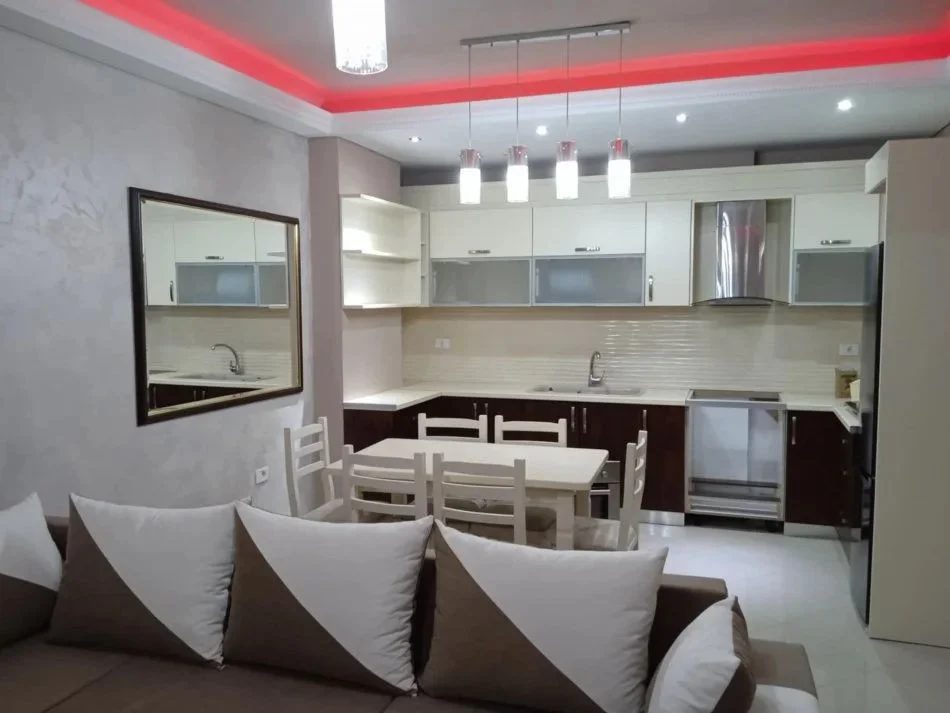 Tirane, jepet me qera apartament 2+1 Kati 4, 110 m² 520 € (ASTIR)