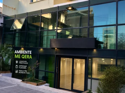 Durres, jepet me qera ambjent biznesi Kati 0, 120 m² 1.000 € (Lagja nr.1, Rruga e Epikadeve)