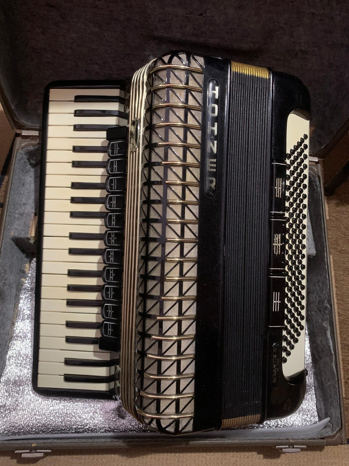 Fizarmonike hohner Atlantic IV deluxe