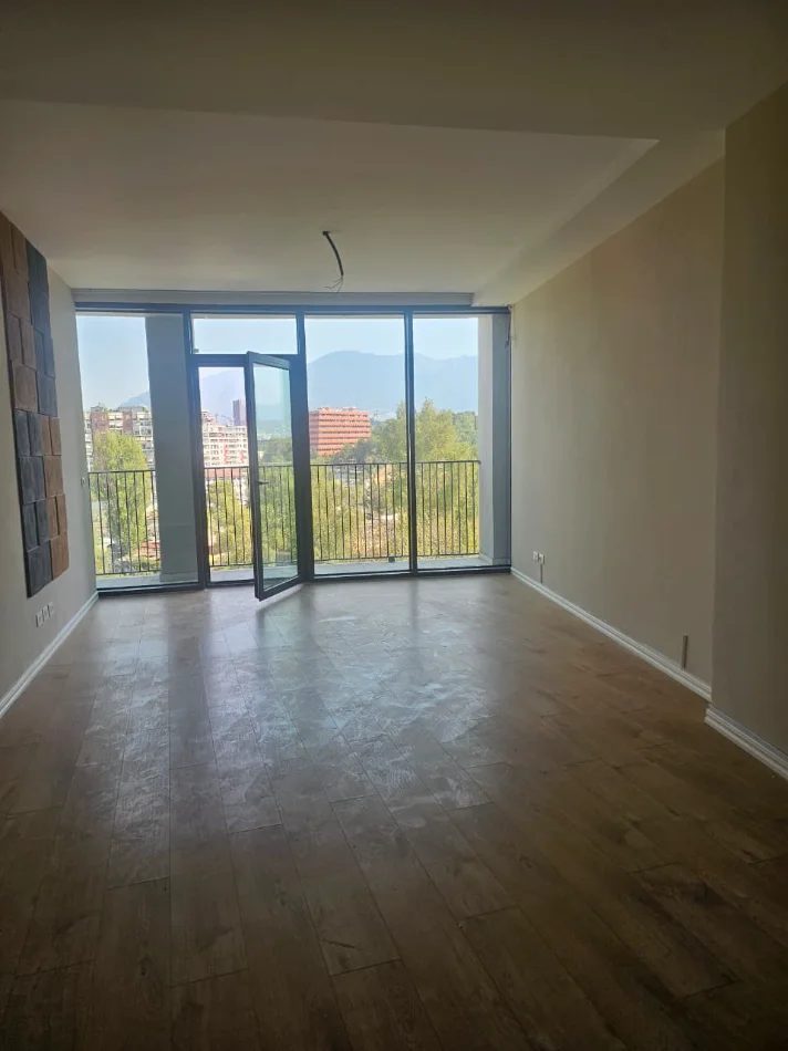 Tirane, jepet me qera zyre Kati 4, 130 m² 1.600 € (Lake View Residence, Liqeni Artificial)