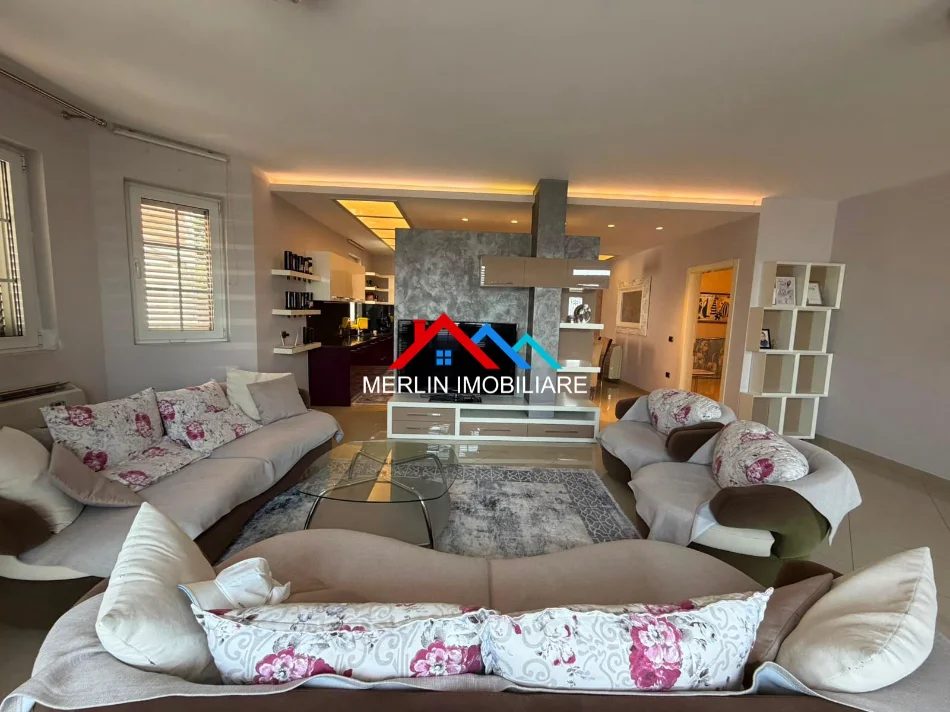 Tirane, shitet Vile 3+1+Ballkon Kati 3, 306 m² 500.000 € (PASKUQAN)
