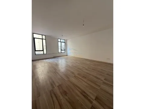 jap me qera ambjent biznesi Kati 1, 129 m² 2.600 € (MINE PEZA)