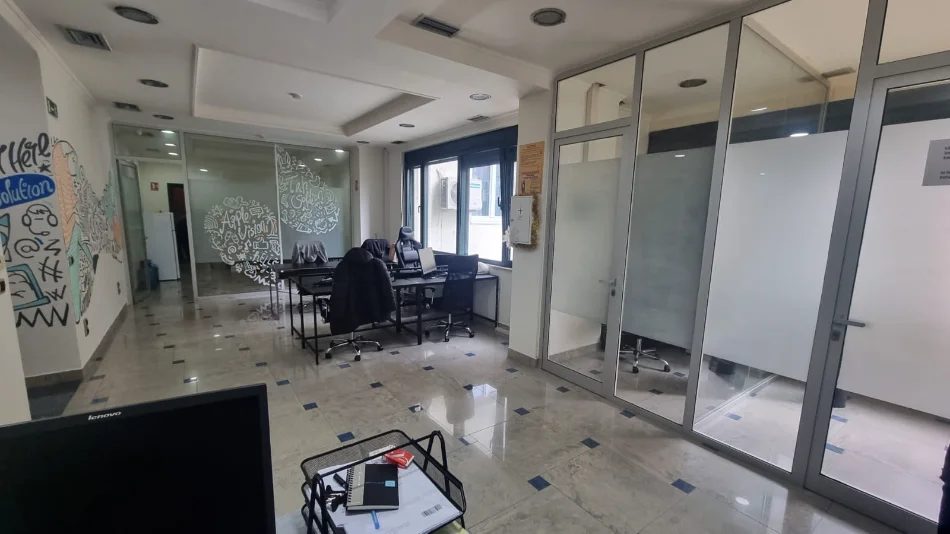 Tirane, shitet ambjent biznesi Kati 0, 350 m² 1.500.000 € (BLLOK)