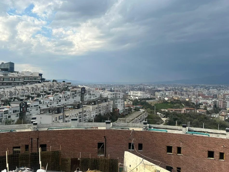 Penthouse Ekskluziv🌟 me Super Verandë📍Kodra e Diellit 2 (zgjatimi) Ndërtim 2026 (Mbaron për 6 muaj) | 150 m2 oborr | 125