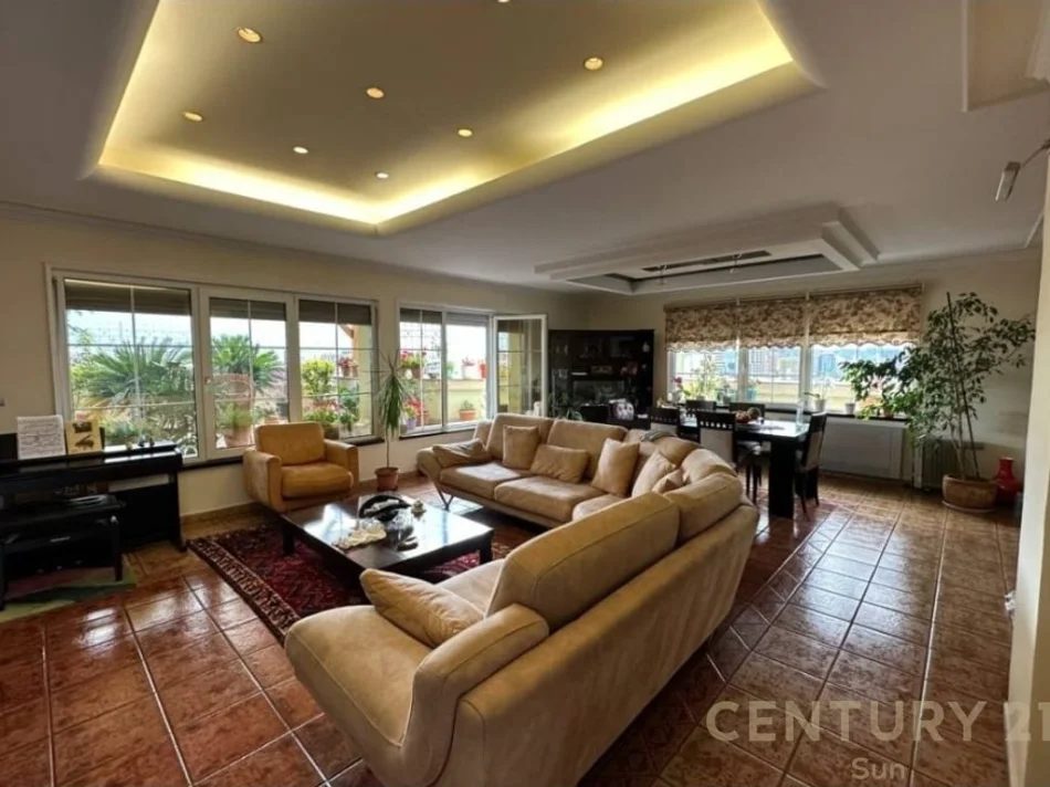Tirane, shitet apartament+verande | Penthouse Kati 13, 511 m² 590.000 € (Qender)